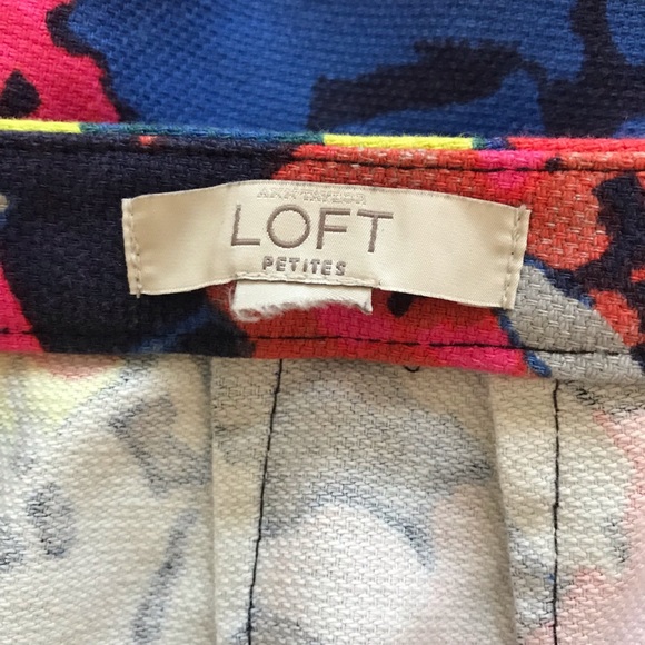 LOFT. like new spring skirt! - Picture 3 of 3